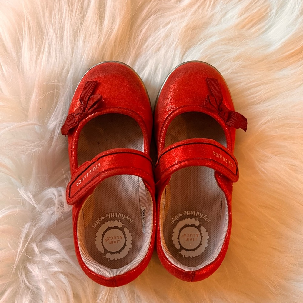 dark red live and luca shoes
